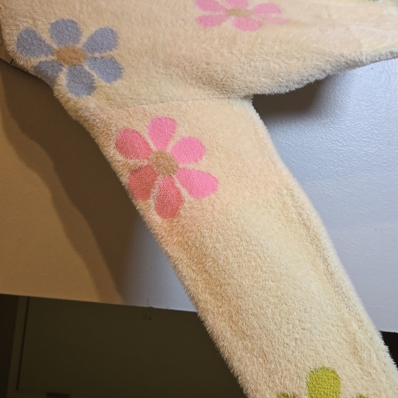 Lush Cropped Viscose Fuzzy Button Front Colorful Daisy Cardigan NWOT - Picture 5 of 11